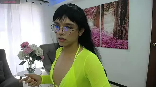 lua_grey from StripChat is Freechat