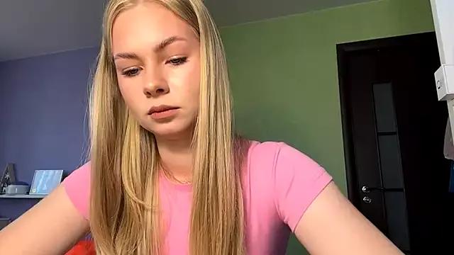 Luckykisses from StripChat is Freechat