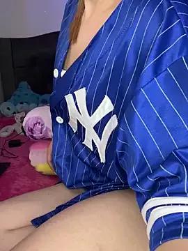 LunaShine_ from StripChat is Freechat
