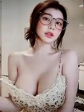 Lusi_show from StripChat