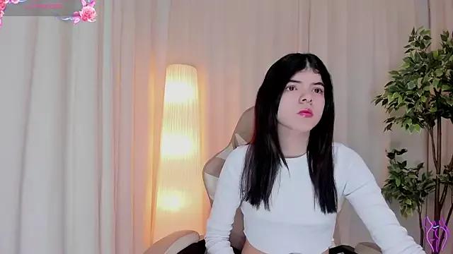 Maddy_bennet from StripChat is Freechat