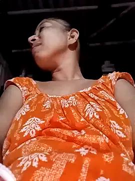Magic-heart1 from StripChat is Freechat