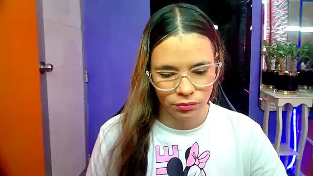 maira_tf from StripChat is Freechat
