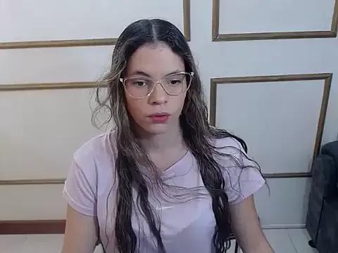 maira_tf from StripChat is Freechat