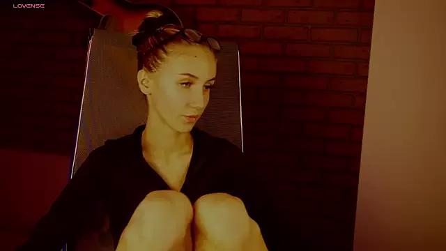 MalinaKwon from StripChat is Freechat