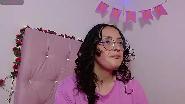 ManuMeow from StripChat is Freechat