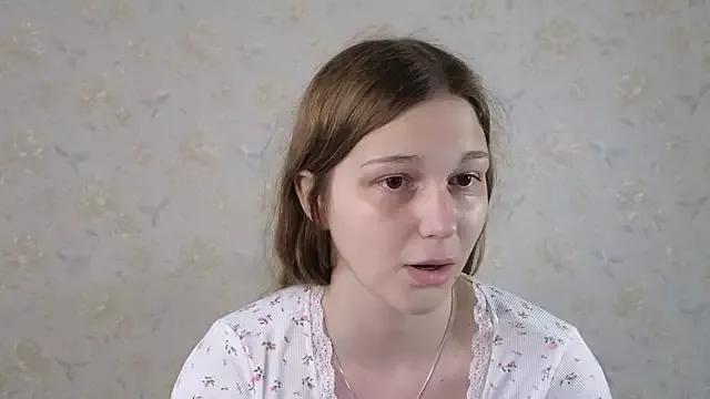 Marlen_brion from StripChat is Freechat