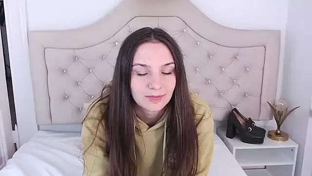 MayaFlirt from StripChat is Freechat