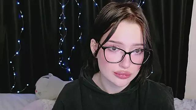 MeowLilith from StripChat is Freechat