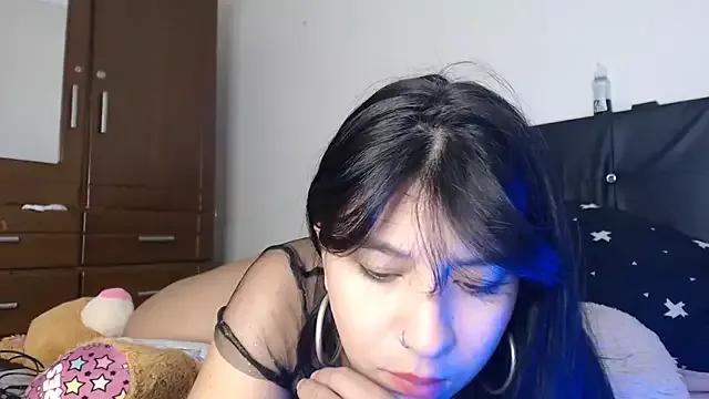 Merlina_garmar from StripChat is Freechat