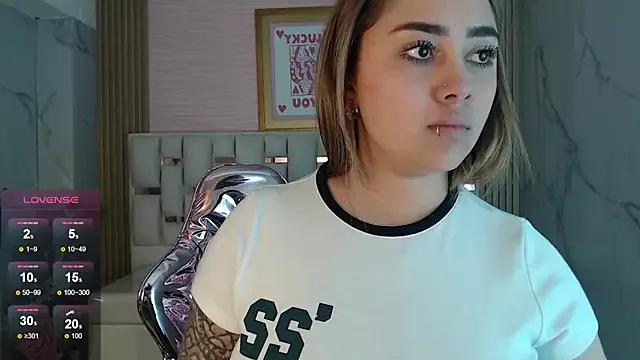 Discover girls online performers. Slutty sexy Free Models.