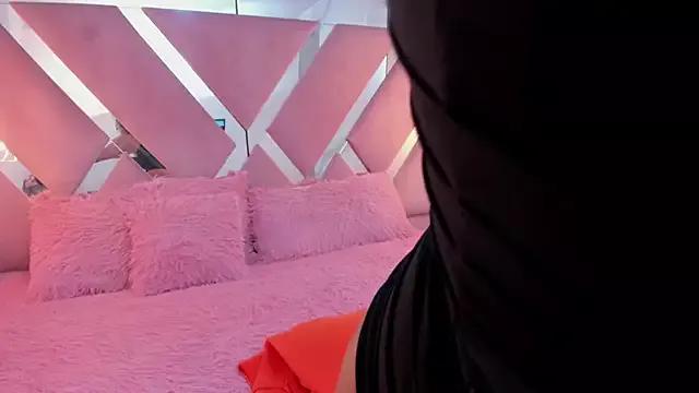 Mia-abbi from StripChat is Freechat