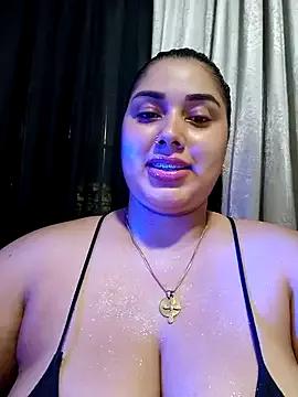 MilaaRooy from StripChat is Freechat