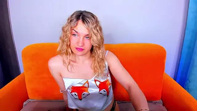 Milka_Blond from StripChat is Freechat