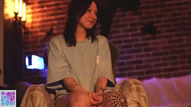 milkaplay_ from StripChat is Freechat