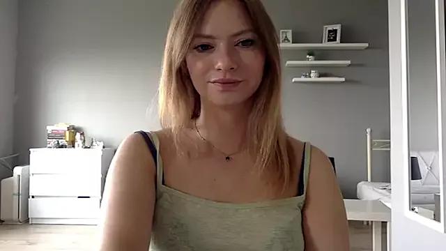 MillieShow from StripChat is Freechat
