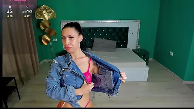 Miss_Francesca_ from StripChat is Freechat