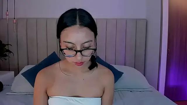miss_martiina from StripChat is Freechat