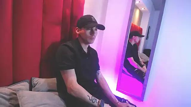 MisterXcamilo from StripChat is Freechat