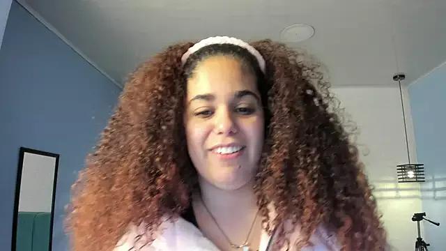 Ninna_curly from StripChat