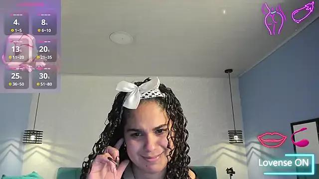 Ninna_curly from StripChat