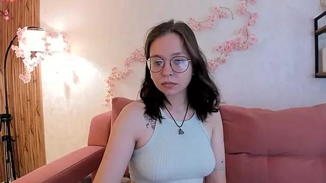 Noora_Moore from StripChat is Freechat