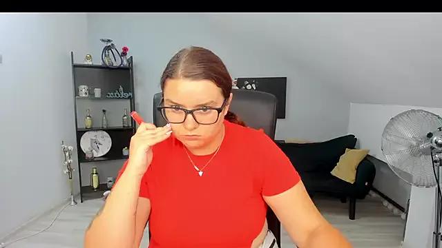 OliviaMyllers from StripChat is Freechat