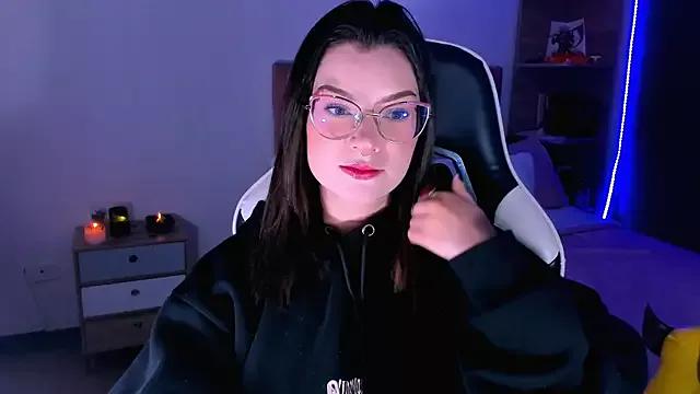 OphelianaRose33 from StripChat is Freechat