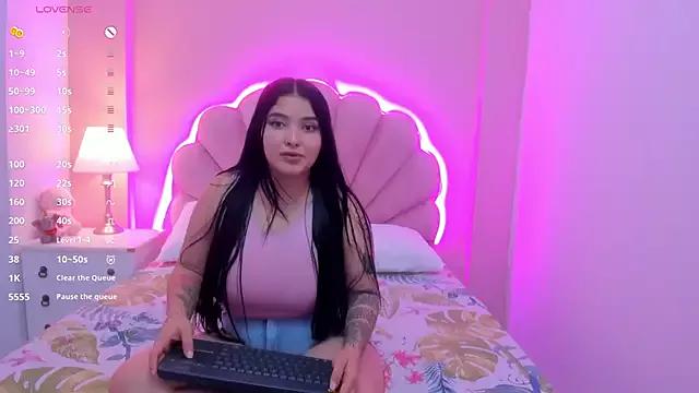 Paula_Davies from StripChat is Freechat