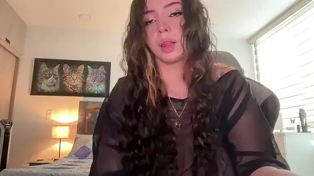 Paulah_x from StripChat