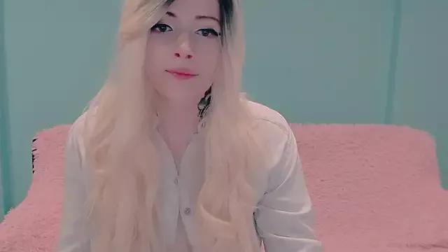Polly_wow9 from StripChat