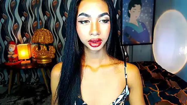 PrettyLatiina from StripChat is Freechat