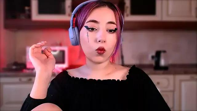 purplewitch from StripChat is Freechat