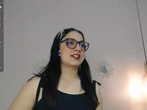 RavenMistyque05 from StripChat is Freechat