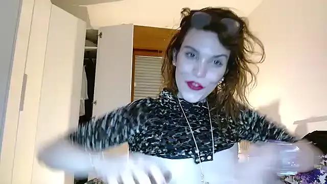 Regina_5 from StripChat
