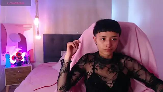 RileyAndAlexa from StripChat is Freechat