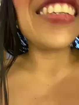 Rosa_25x from StripChat is Freechat