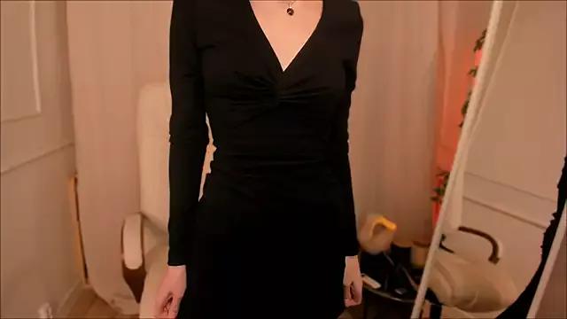 RoxannaG from StripChat is Freechat