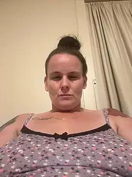 sabrina2335 from StripChat is Freechat