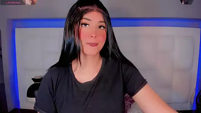 Saira_arias from StripChat is Freechat
