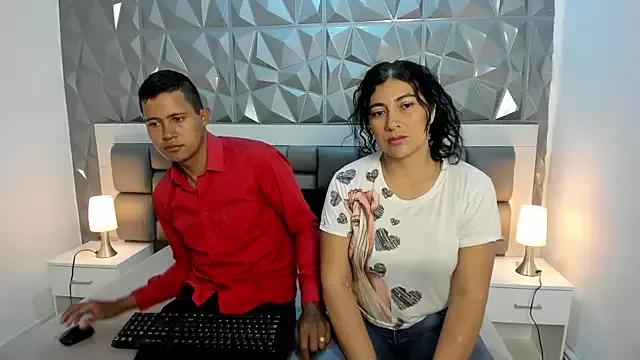 SamantayAndres from StripChat is Freechat
