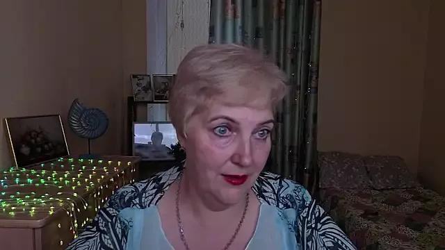 Sandra_Snowy from StripChat is Freechat