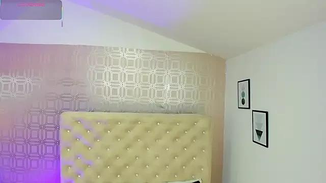 Sara_Desire from StripChat is Freechat