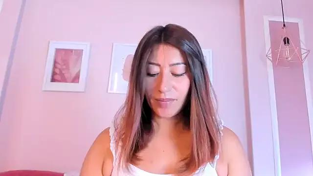 SashaGreyy_ from StripChat is Freechat
