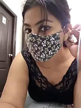 Sassy_Saraa from StripChat is Freechat