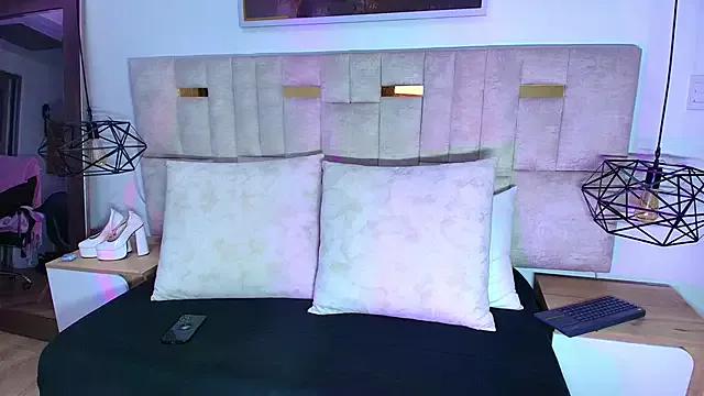 Scarlett_Vegaa from StripChat is Freechat