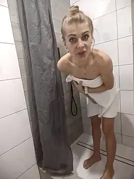 Scromnica94 from StripChat