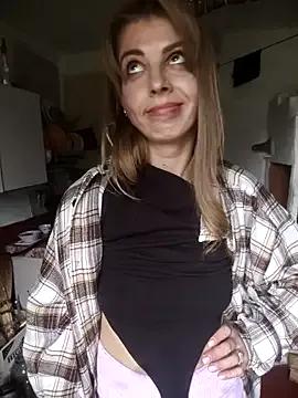 Scromnica94 from StripChat