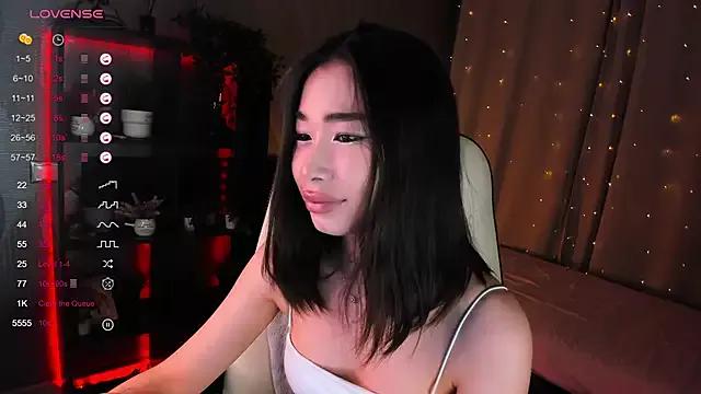 sensualily from StripChat