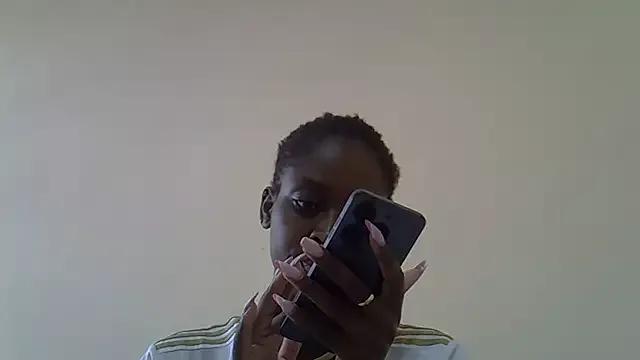 sexykariu from StripChat is Freechat